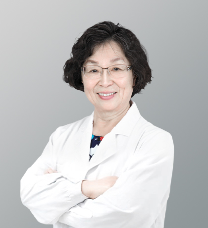 李蔚范
